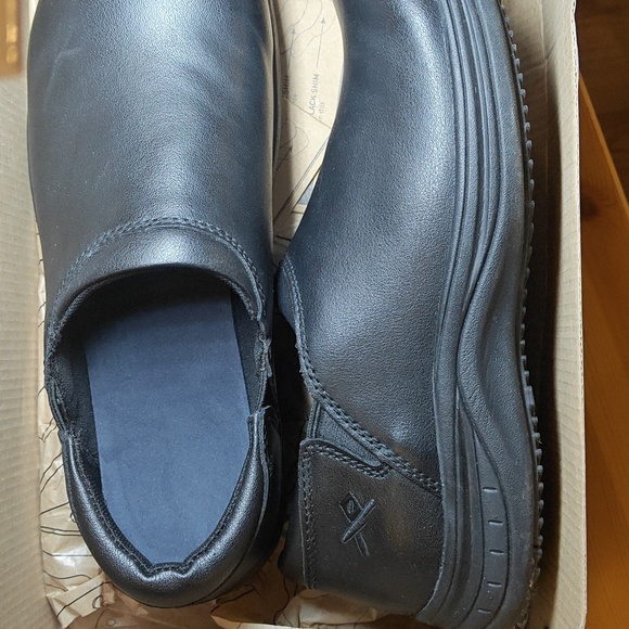 Mozo Men's Slip-On shoe - Picture 2 of 5